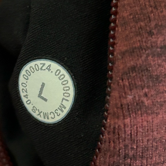 Lululemon Surge Warm 1/2 Zip in Heathered Rust and black size Large - Picture 6 of 7